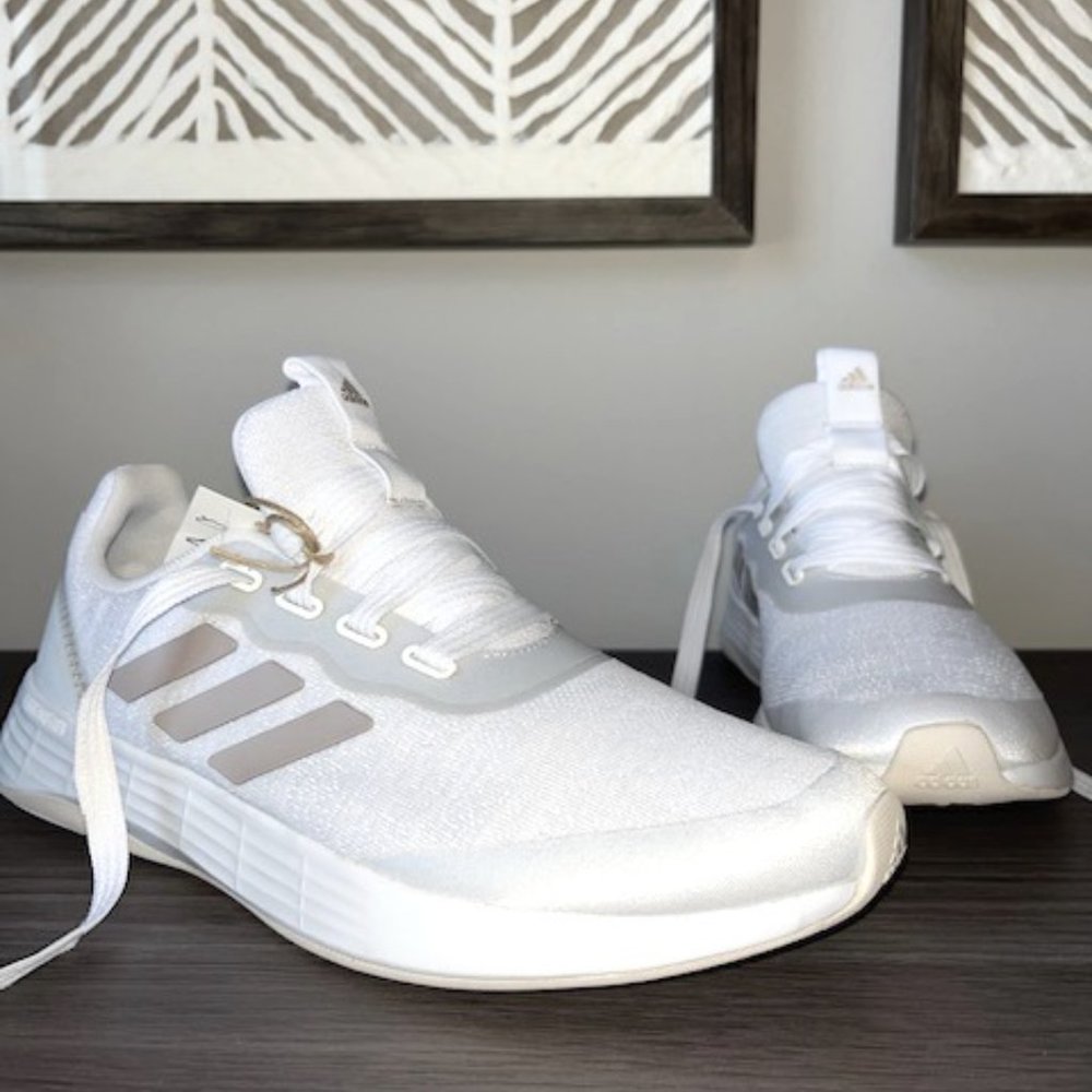 NWT Adidas QT Racer Sport sz 8.5 Medium - in box